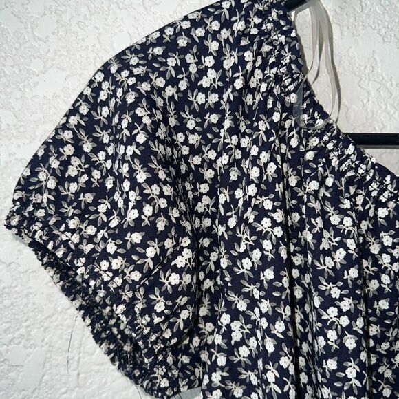 ❄️ 7 DAY WKND FLORAL CROPPED TOP SIZE M- NWOT - Picture 6 of 7